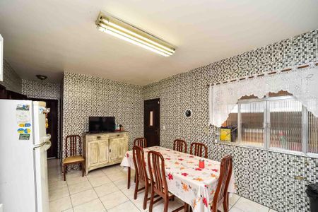 Casa à venda com 240m², 3 quartos e 2 vagas Casa à venda com 240m², 3 quartos e 2 vagasCozinha