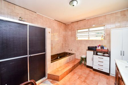 Casa à venda com 240m², 3 quartos e 2 vagas Casa à venda com 240m², 3 quartos e 2 vagasBanheiro da Suíte 2