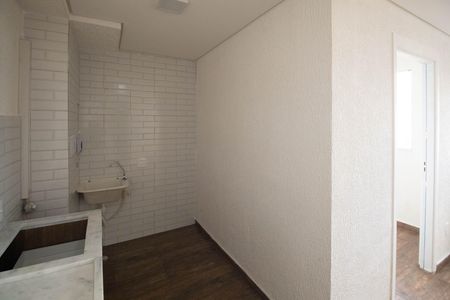 Apartamento para alugar com 32m², 2 quartos e sem vagaCozinha e Área de Serviço
