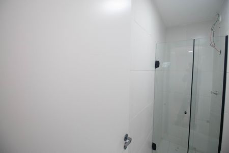 Banheiro  de apartamento para alugar com 2 quartos, 32m² em Parque Novo Mundo, São Paulo