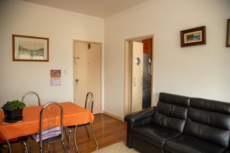 Apartamento à venda com 73m², 2 quartos e 2 vagas Apartamento à venda com 73m², 2 quartos e 2 vagasSala