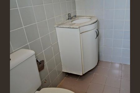 Banheiro da Suíte de apartamento à venda com 2 quartos, 60m² em Buritis, Belo Horizonte