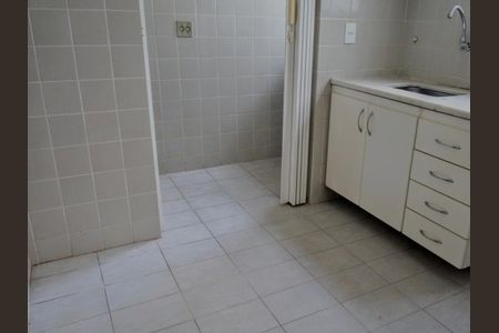 Apartamento à venda com 60m², 2 quartos e 1 vaga Apartamento à venda com 60m², 2 quartos e 1 vagaCozinha
