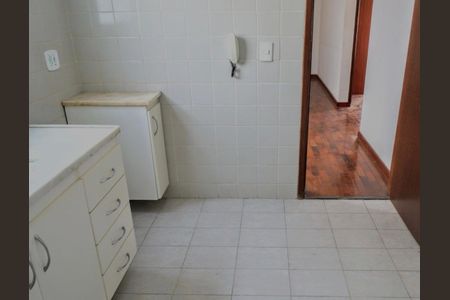 Apartamento à venda com 60m², 2 quartos e 1 vaga Apartamento à venda com 60m², 2 quartos e 1 vagaCozinha