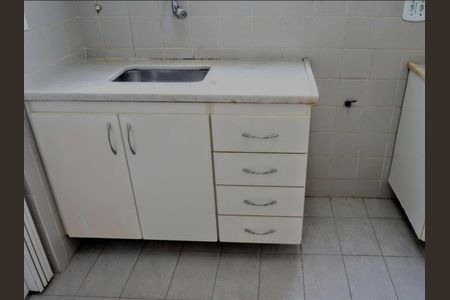 Apartamento à venda com 60m², 2 quartos e 1 vaga Apartamento à venda com 60m², 2 quartos e 1 vagaCozinha