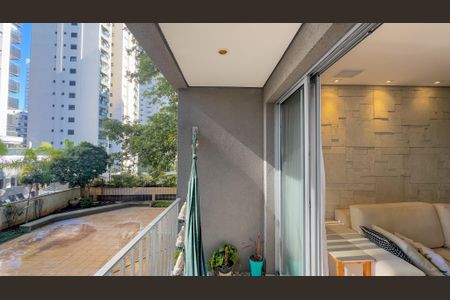 Sacada de apartamento à venda com 2 quartos, 95m² em Campo Belo, São Paulo