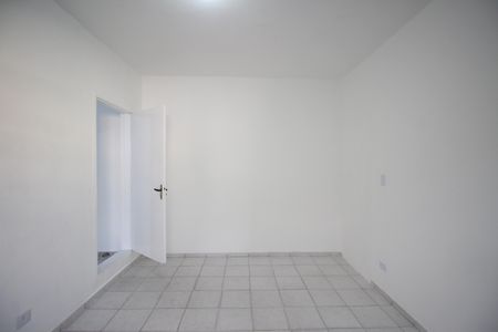 Kitnet - Quarto de casa para alugar com 1 quarto, 35m² em Jardim Oliveiras, Taboão da Serra