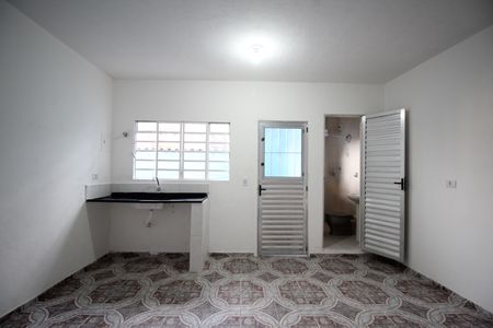 Casa para alugar com 35m², 1 quarto e sem vagaKitnet - Sala e Cozinha