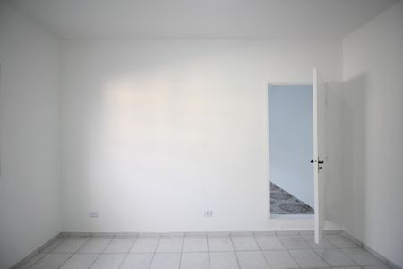 Casa para alugar com 35m², 1 quarto e sem vagaKitnet - Quarto