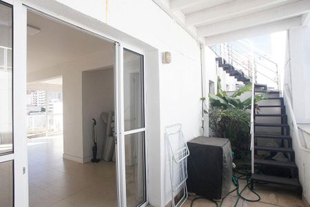 Apartamento para alugar com 240m², 2 quartos e 1 vagaÁrea de Serviço