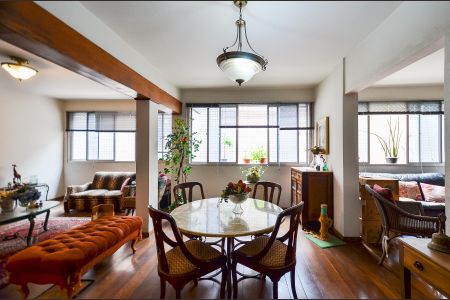 Apartamento à venda com 168m², 4 quartos e 2 vagas Apartamento à venda com 168m², 4 quartos e 2 vagasSala de Jantar