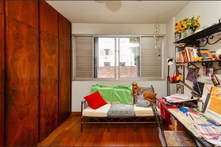 Apartamento à venda com 168m², 4 quartos e 2 vagas Apartamento à venda com 168m², 4 quartos e 2 vagasQuarto 3
