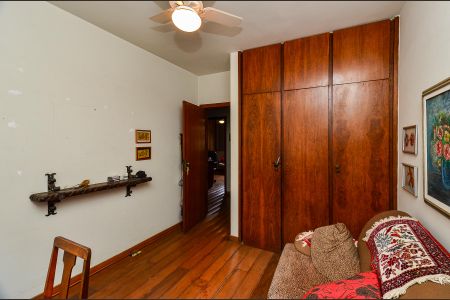 Apartamento à venda com 168m², 4 quartos e 2 vagas Apartamento à venda com 168m², 4 quartos e 2 vagasQuarto 2