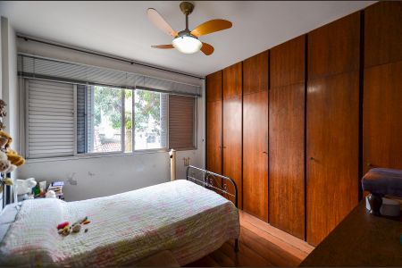 Apartamento à venda com 168m², 4 quartos e 2 vagas Apartamento à venda com 168m², 4 quartos e 2 vagasQuarto 1