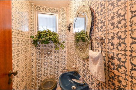 Apartamento à venda com 168m², 4 quartos e 2 vagas Apartamento à venda com 168m², 4 quartos e 2 vagasLavabo