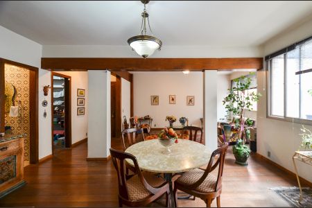 Apartamento à venda com 168m², 4 quartos e 2 vagas Apartamento à venda com 168m², 4 quartos e 2 vagasSala de Jantar