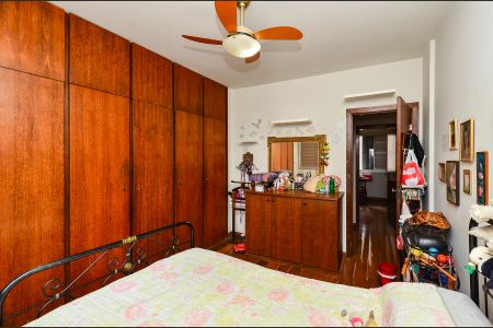 Apartamento à venda com 168m², 4 quartos e 2 vagas Apartamento à venda com 168m², 4 quartos e 2 vagasQuarto 1