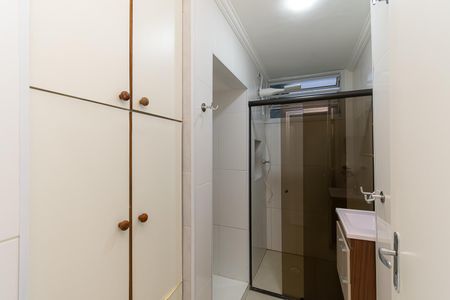 Apartamento para alugar com 60m², 2 quartos e sem vaga Apartamento para alugar com 60m², 2 quartos e sem vagaBanheiro da Suíte