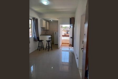 Cozinha de kitnet/studio para alugar com 1 quarto, 35m² em Praia do Flamengo, Salvador