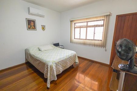 Casa para alugar com 280m², 3 quartos e 3 vagas Casa para alugar com 280m², 3 quartos e 3 vagasquarto 3