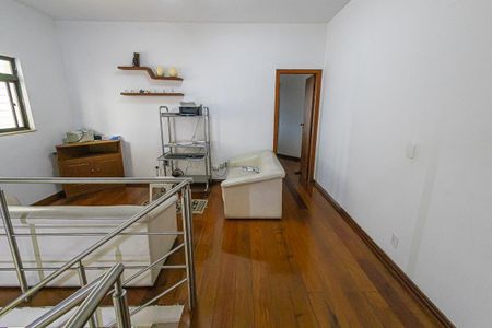 Casa para alugar com 280m², 3 quartos e 3 vagas Casa para alugar com 280m², 3 quartos e 3 vagassala / 2º andar
