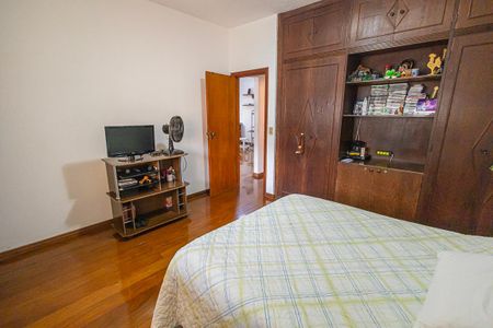 Casa para alugar com 280m², 3 quartos e 3 vagas Casa para alugar com 280m², 3 quartos e 3 vagasquarto 3