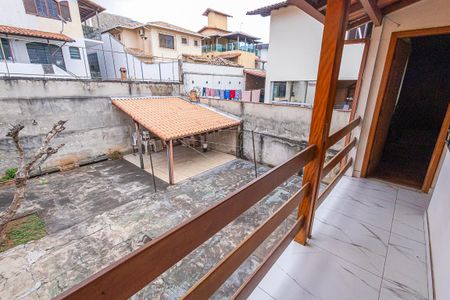 Casa para alugar com 280m², 3 quartos e 3 vagas Casa para alugar com 280m², 3 quartos e 3 vagasvaranda