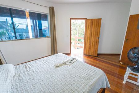 Casa para alugar com 280m², 3 quartos e 3 vagas Casa para alugar com 280m², 3 quartos e 3 vagasquarto 1 / suite - closet - varanda
