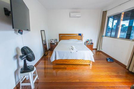 Casa para alugar com 280m², 3 quartos e 3 vagas Casa para alugar com 280m², 3 quartos e 3 vagasquarto 1 / suite - closet - varanda