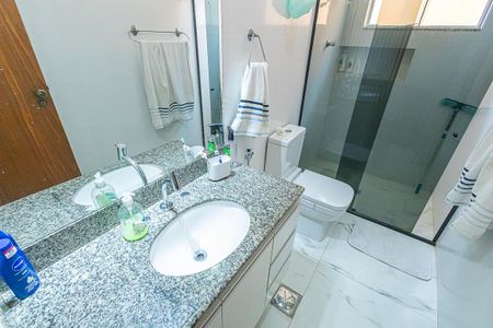 Casa para alugar com 280m², 3 quartos e 3 vagas Casa para alugar com 280m², 3 quartos e 3 vagasbanheiro