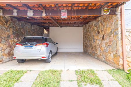 Casa para alugar com 280m², 3 quartos e 3 vagas Casa para alugar com 280m², 3 quartos e 3 vagasjardim / garagem