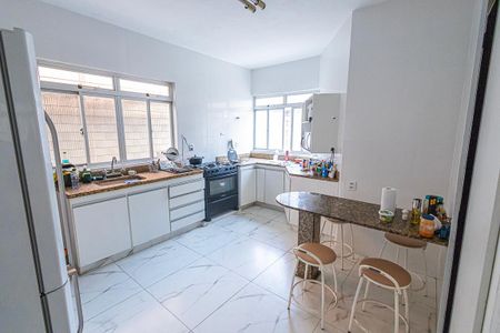 cozinha de casa para alugar com 3 quartos, 280m² em Dona Clara, Belo Horizonte