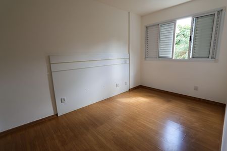 Apartamento para alugar com 65m², 2 quartos e 1 vagaSuíte