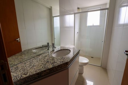 Apartamento para alugar com 65m², 2 quartos e 1 vagaBanheiro Corredor