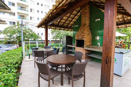 Apartamento para alugar com 65m², 2 quartos e 1 vagaÁrea comum - Churrasqueira