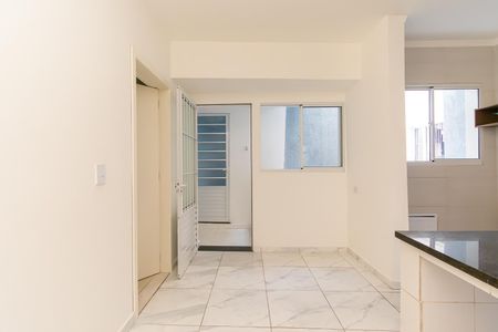 Sala de apartamento para alugar com 2 quartos, 55m² em Jardim Mimar, São Paulo