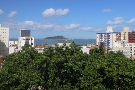 Vista de apartamento para alugar com 2 quartos, 132m² em Jardim Las Palmas, Guarujá