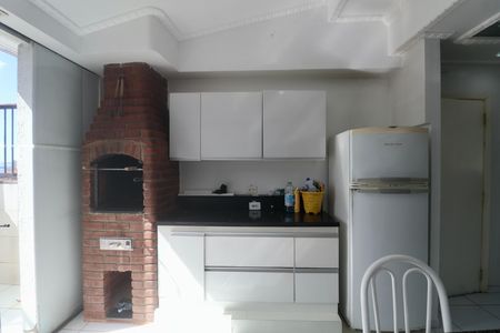Apartamento para alugar com 132m², 2 quartos e 2 vagasCozinha