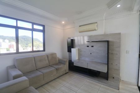 Sala de apartamento para alugar com 2 quartos, 132m² em Jardim Las Palmas, Guarujá