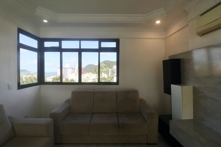 Sala de apartamento para alugar com 2 quartos, 132m² em Jardim Las Palmas, Guarujá