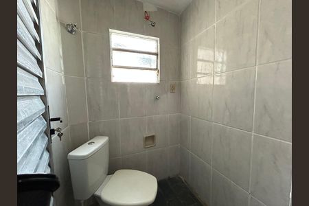 Casa para alugar com 360m², 6 quartos e 2 vagas Casa para alugar com 360m², 6 quartos e 2 vagasBanheiro de serviço
