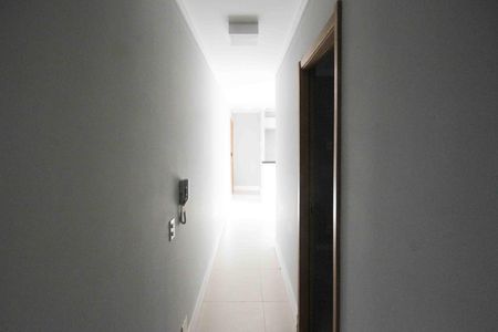 Apartamento à venda com 47m², 2 quartos e 1 vaga Apartamento à venda com 47m², 2 quartos e 1 vagaCorredor