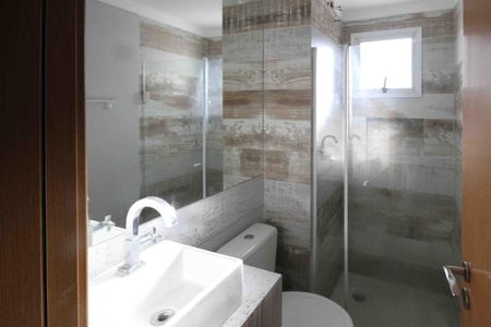 Apartamento à venda com 47m², 2 quartos e 1 vaga Apartamento à venda com 47m², 2 quartos e 1 vagaBanheiro