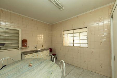 Casa à venda com 177m², 4 quartos e 3 vagas