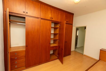 Casa à venda com 177m², 4 quartos e 3 vagas