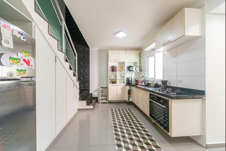 Apartamento à venda com 100m², 2 quartos e 1 vagaCozinha 