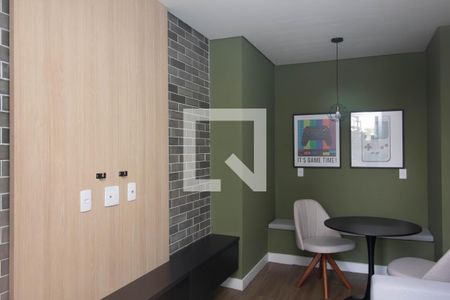 Apartamento para alugar com 35m², 2 quartos e sem vaga Apartamento para alugar com 35m², 2 quartos e sem vagaSalão de jogos
