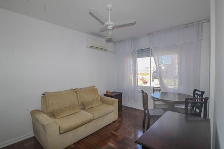 Sala de apartamento para alugar com 1 quarto, 43m² em Centro Histórico, Porto Alegre