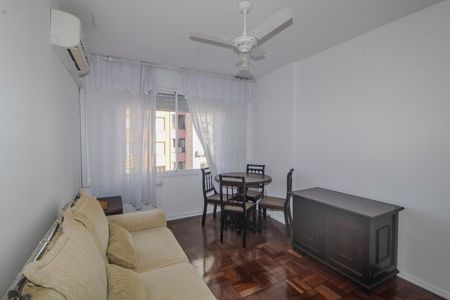 Sala de apartamento para alugar com 1 quarto, 43m² em Centro Histórico, Porto Alegre