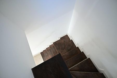 Casa de condomínio à venda com 89m², 2 quartos e 2 vagasEscada